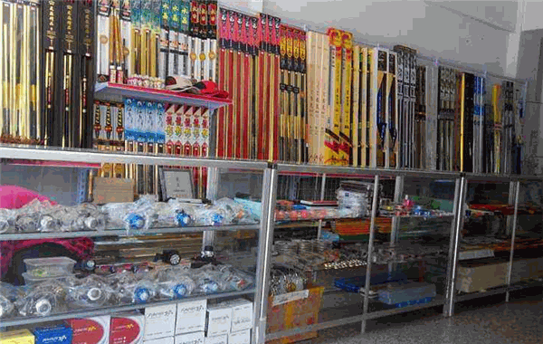 钓鱼王渔具 专业销售，助力垂钓之旅